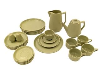 Bauer California pottery dishes