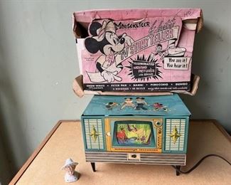 Mousketeer TV record player