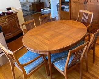 I hope the family decides to let me sell this amazing  table and chairs set. If not, you will not see this photo for very long.