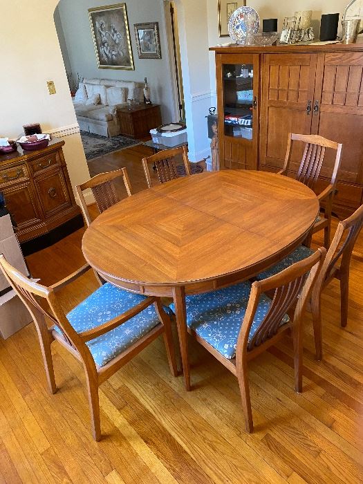 I hope the family decides to let me sell this amazing  table and chairs set. If not, you will not see this photo for very long.