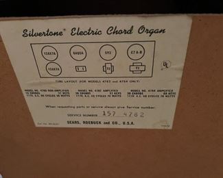 SILVERTONE Electric Chord Organ from Sears & Roebuck Co. (4782),