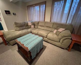 LIFESTYLE Furniture Sectional Sofa (Okolona MS),