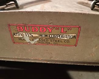 Buddy L Hangar and 2 Planes