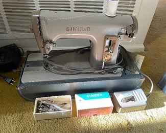 Singer Featherweight 227