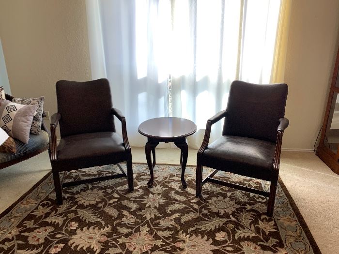 $100Set of 2 Leather Chairs
$10 Table
$100 Rug