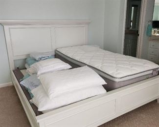 King size bed & Single Mattress (inner frame is not for sale)