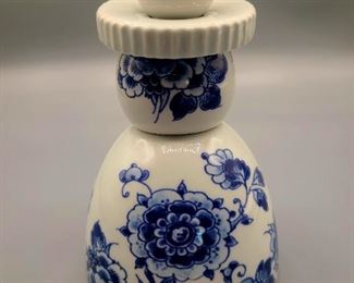 Proud Mary Classic Flowers                                                    
Royal Delft 1653
design Koens & Middelkoop
*w/original box