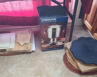 Faberware ~ platemats