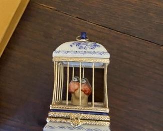#28	Limoges France Marque Deposee Point Main bird cage pill box 	 $25.00 			
