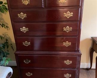 #36	knob creek7 drawer chest 36x19x56	 $275.00 			
