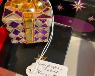 #82	C Radko	Christopher Radko Present	 $20.00 			
