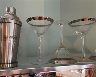 Vintage martini glasses (4)