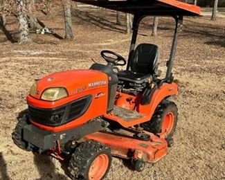Kubota Lawn/Garden Tractor with 60" cut, 452 Hours.  Hydro-stat