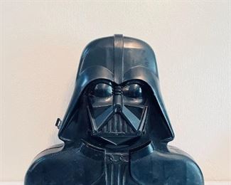 Darth Vader action figure carry case, includes 55 Star Wars figurines (see next)