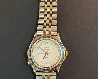 Vtg Timex Indiglo watch