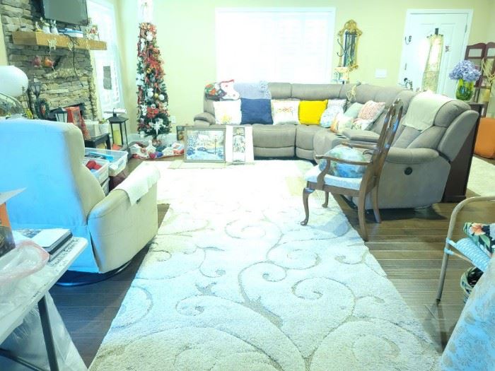 Edmondson Estate in Anniston, AL starts on 1/12/2023