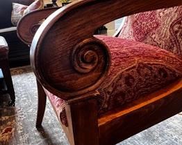 $450 USD     Ethan Allen Red Upholstered Occasional/Accent Chair (2 available) LP162-2     Description: Gently sloped arm and a slightly reclined back for comfort with a transitional appeal.  The earth toned upsholstery makes these perfect for any decor.  A great wat to create a cozy sitting area or provide extra seating around a table.

Dimensions: 25 x 25 x 40 in  Seat: 22H x 17 D x 21W

Condition: In excellent used condition with only minor signs of use consistent with use and age.  A very well made and heavy sofa.

Location: Local pick up Portland, OR 97068.  Shipper suggestions available upon request.       https://goodbyhello.com/products/copy-of-michael-weiss-for-vanguard-sofa-lp162-1?_pos=3&_sid=fdf2103f4&_ss=r