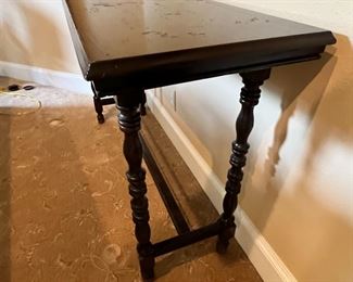 $80 USD    Antique Narrow Sofa Table Console PD138-45    Description: Restrained design narrow console table with a rectangular top set between tapering baluster legs with a simple stretcher.  Great piece for an entry, hallway or behind a sofa to hold a lamp.

Dimensions: 48 x 16 x 29 in

Condition: Good solid condition. There are the expected signs of use and wear associated with age but in overall good condition.

Location: Local pick up Lake Oswego, OR.  Shipper suggestions available upon request. Located on the    https://goodbyhello.com/products/copy-of-table-lamp-pd138-44?_pos=1&_sid=5b437770c&_ss=r