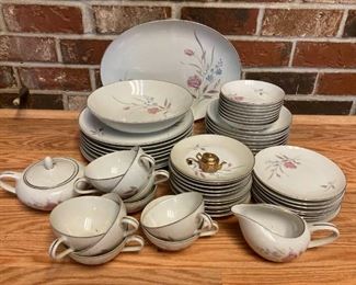 Fashion Manor New Rose China Set