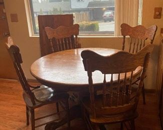 Round Wood Dining Table And Four Chairs