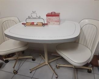 Cafe Table with 2 Chairs on Casters