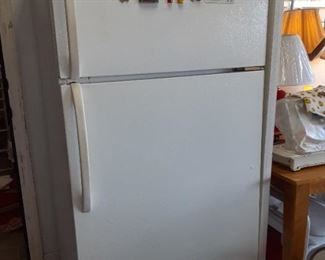 Refrigerator, works good
