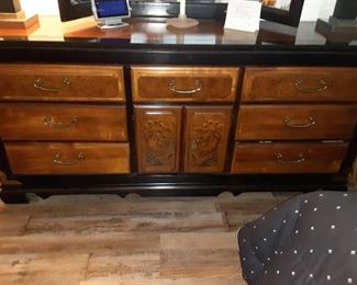 Bottom portion of the Dresser