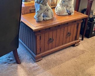  Nice wooden end table / nightstand 