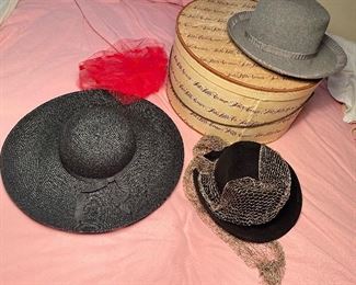 Vintage hats and hatbox 