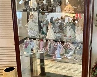 LARGE LIGHTED/MIRRORED, SLIDE FRONT CURIO CABINET, VINTAGE UMBRELLA CAN, FIGURINES