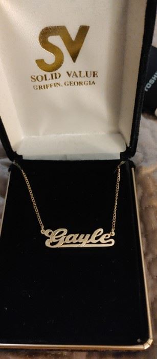 14kt gold cursive name plate necklace Gayle ( 14kt gold will not be discounted) 

