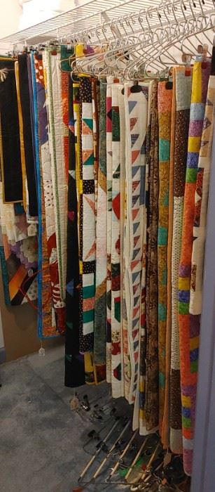 Huge selection of quails all are signed in new condition have never been washed or used. Many of these quilts won ribbons and awards