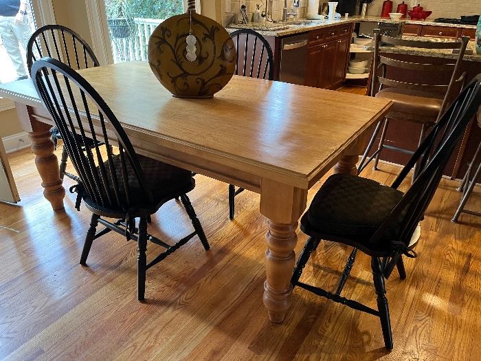 Farmhouse table with Windsor black chairs