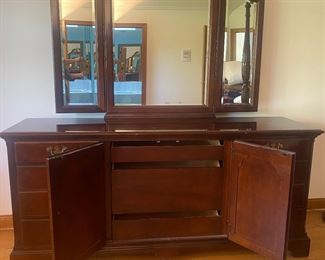 Ethan Allen Dresser with folding mirror