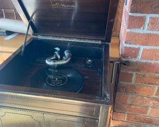 Victrola.  It works well and has been taken well care of.  Comes with records
