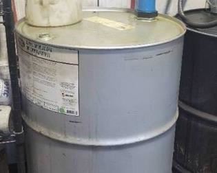 Barrel of Performance Plus SAE 10-W 30 API SP/ILSAC GF 6A Synthetic Blend Motor Oil W/ a Hand Pump