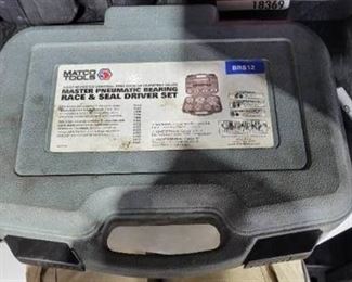 Matco Tools Master Pneumatic Bearing Race and Seal Driver Set Model No. BRS12