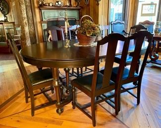 1920s dining room suite -  table w/3 leafs & 8 chairs