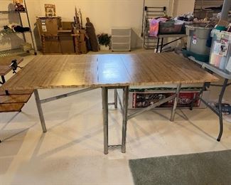 FOLDING CRAFT TABLE