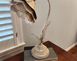 Floral Accent Lamp
