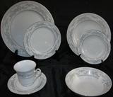 Excel “Somerset” 7 piece Place Setting Service for 8