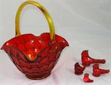VINTAGE INDIANA AMBERINA GLASS BASKET WITH APPLIED HANDLE. MEASURES, APROX. 11"H TO TOP OF HANDLE X 7"X7 3/4"ACROSS RIMX6"H
Pheoni and Viking Glass Ruby Pigeon Blood Red Bird Figurines/ Paperweight