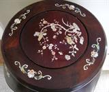 View ot the top of the Inlaid Mother-of-Pearl Plant Stand