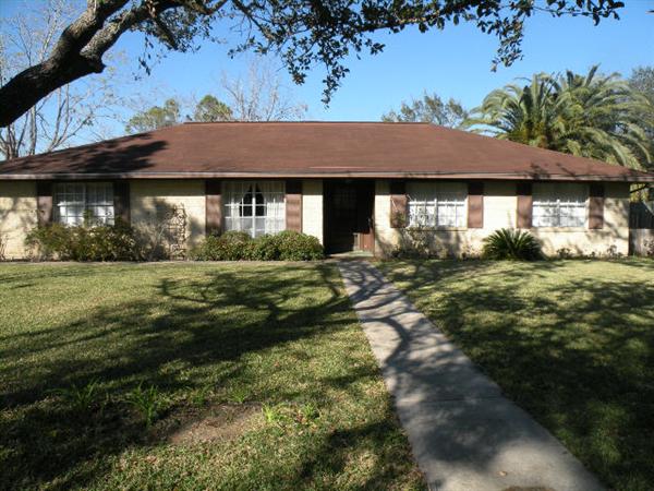 Mary Roger's Estate 1608 Meadow Lane