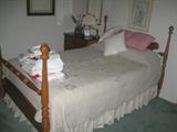 Flanders Furniture Fort Smith Arkansas 4-Poster Maple Double Bed