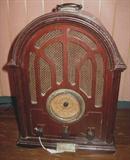 Thomas Reproduction 40's Style Radio