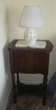 Sweet Mahogany Depression Era Ind Table