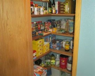 Kitchen: Pantry