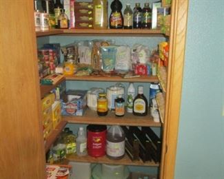 Kitchen: Pantry