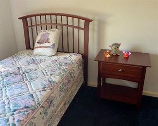 Twin headboard and frame